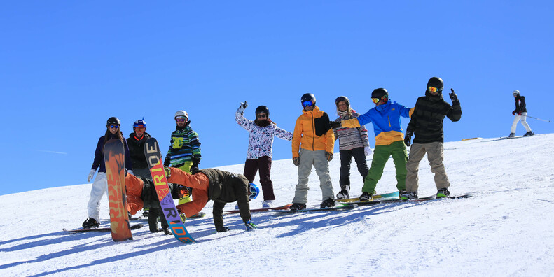 Zebra Snowboard School