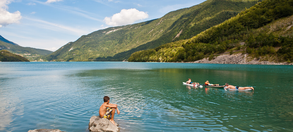 Urlaub zwischen Bergen und Seen genießen!