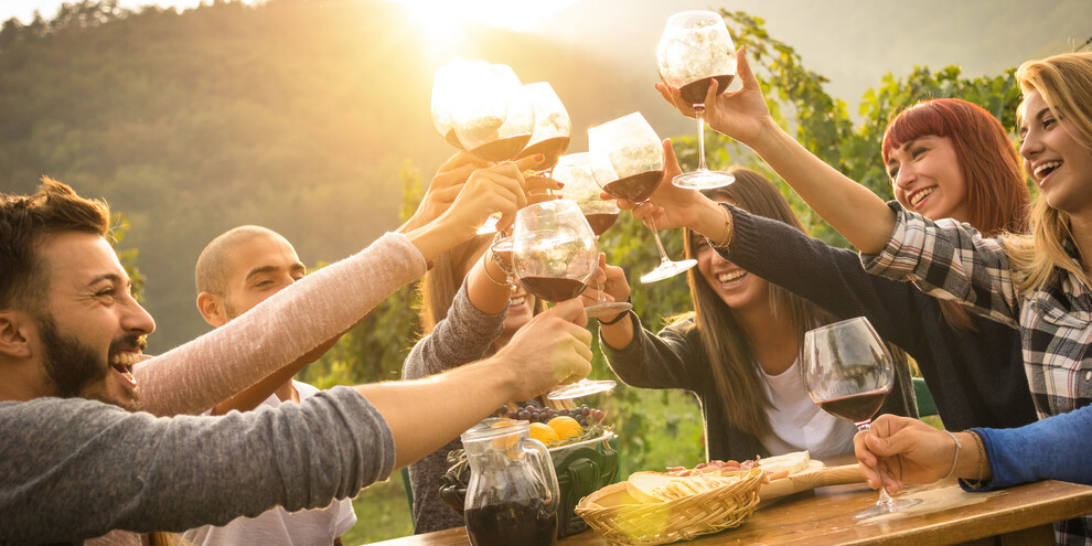Vier de nieuwe wijnoogst