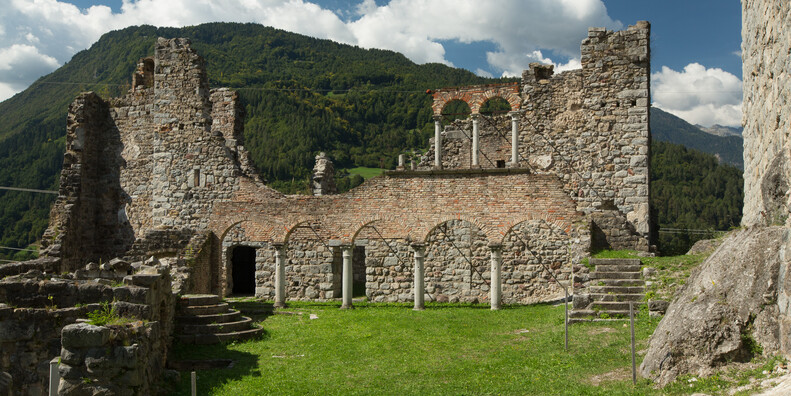 Castel Romano #1 | © Foto Consorzio Turistico Valle del Chiese
