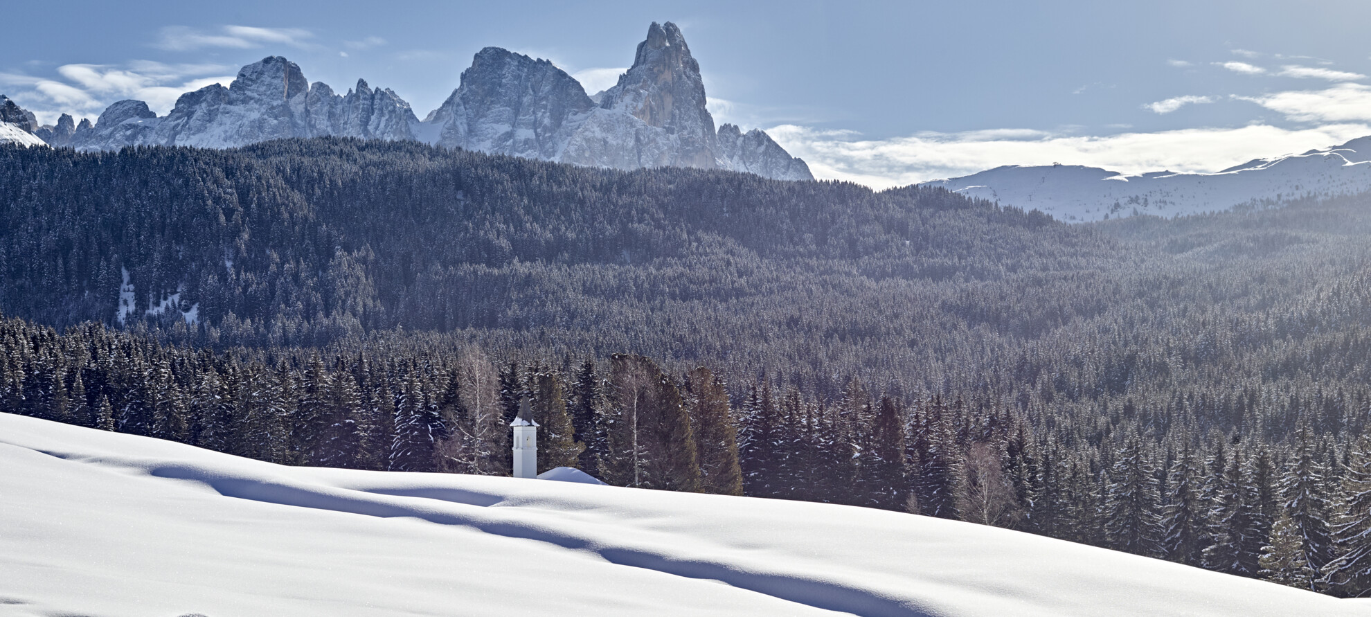 Die Dolomiten in Weiß