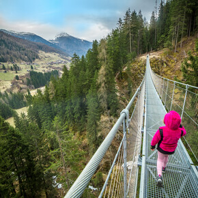  De charme van de hangbrug