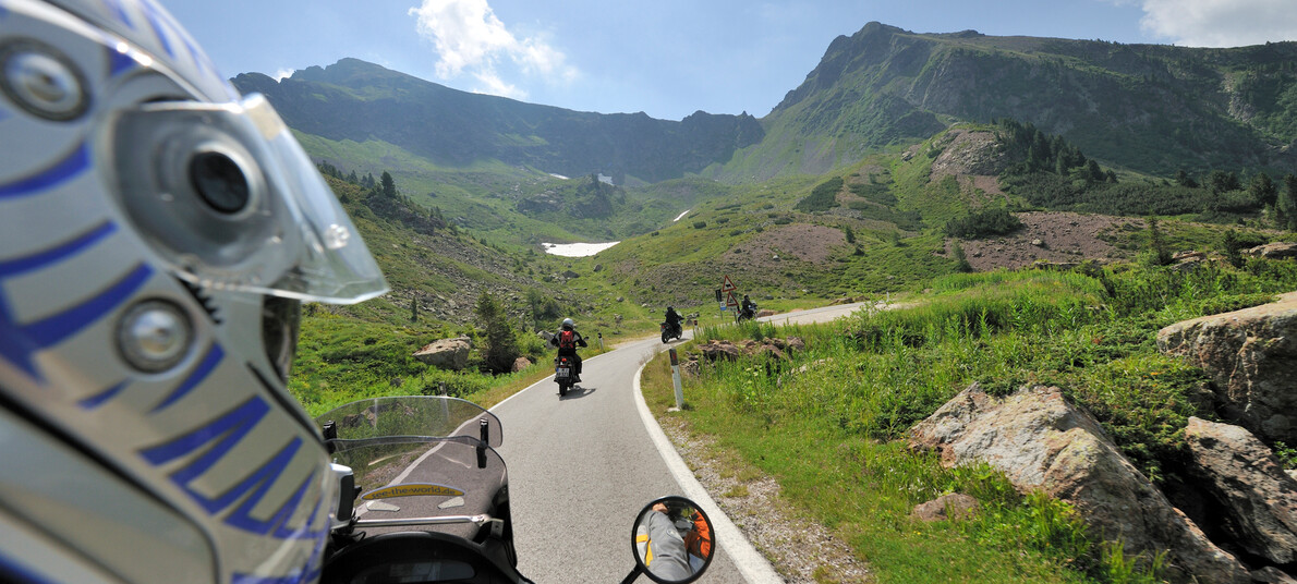 Motorcycle holidays in Trentino: an adventure on the most beautiful roads of the Dolomites