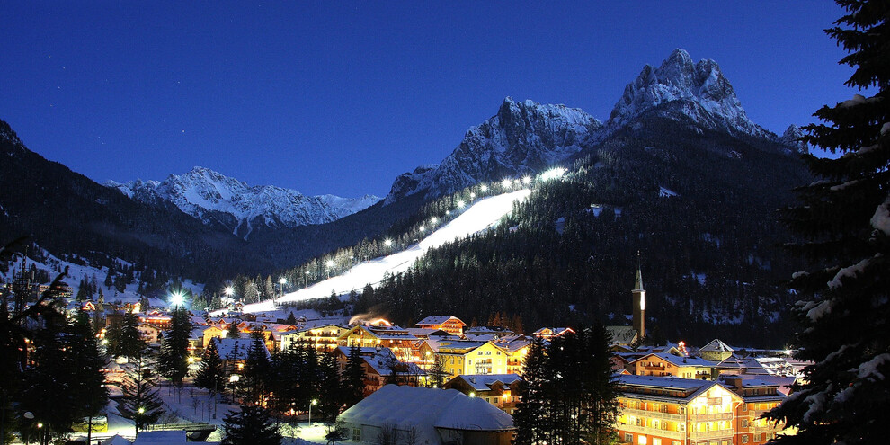 Pista Aloch, Val di Fassa, sci, notturna | © Robert Bernard