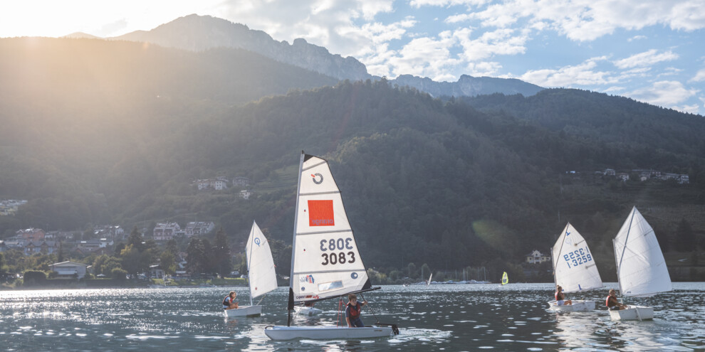 Auf dem Segelboot den Wind im Gesicht fühlen