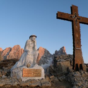 Cristo Pensante sunset time | © APT Fiemme Cembra