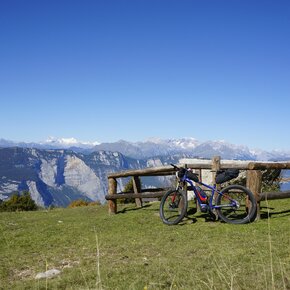 La vista delle Dolomiti di Brenta alla Malga Campo | © Garda Trentino 