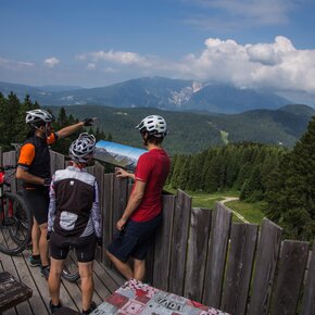 Paesaggio dalla Baita del Neff | © Azienda per il Turismo Alpe Cimbra