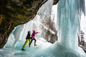 Vallesinella di Mezzo Waterfall | © Madonna di Campiglio Azienda per il Turismo 