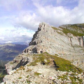 Passaggio in cresta sul Sentiero Vidi | © APT Madonna di Campiglio, Pinzolo, Val Rendena