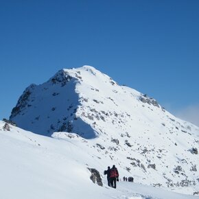 Ciaspolatori verso cima Tombea | © Madonna di Campiglio Azienda per il Turismo 
