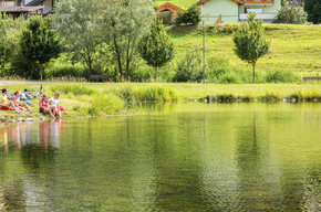 Small lake at Lago di Tesero | © APT Fiemme Cembra