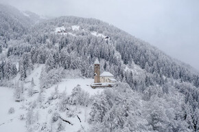 Church of Santa Lucia in Comasine in Val di Peio | © Azienda per Il Turismo Val di Sole
