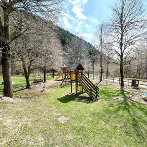 Parco giochi lungo la ciclabile | © APT Madonna di Campiglio, Pinzolo, Val Rendena