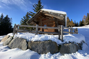 Rundweg zwischen der Hütte Tillhittl und dem See Tret | © APT Val di Non 