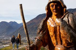 Ogni scultura racconta una leggenda locale | © Madonna di Campiglio Azienda per il Turismo 