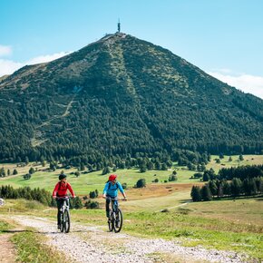 Dalle Viote al lago di Lagolo con l'E-bike | © APT Trento 