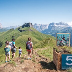Sulle tracce di Ciampy - Ciampac Alba di Canazei ©Archivio Funivia Ciampac e Contrin S.p.A. | © APT Val di Fassa