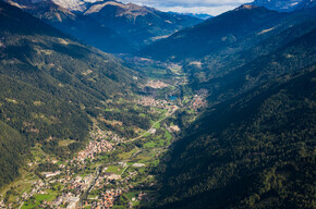 La Val Rendena vista dall'alto | © APT Madonna di Campiglio, Pinzolo, Val Rendena