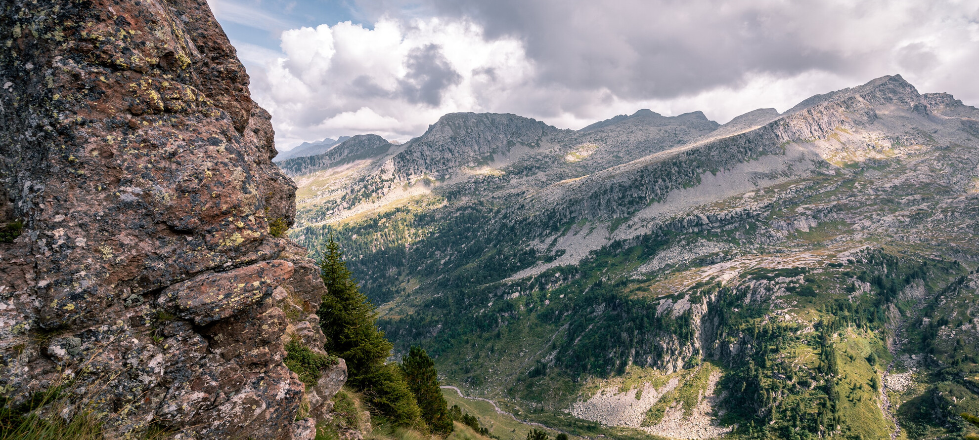 Val di Fiemme - Lagorai - Laghi di Bombasel - Panarama sulle cime del Lagorai | © Gloria Ramirez