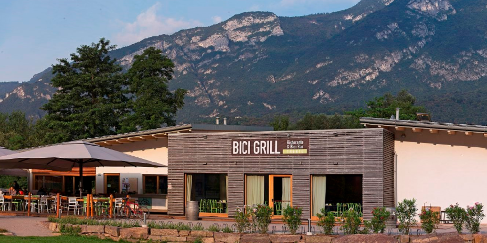 Cyklostezka podél řeky Adiže