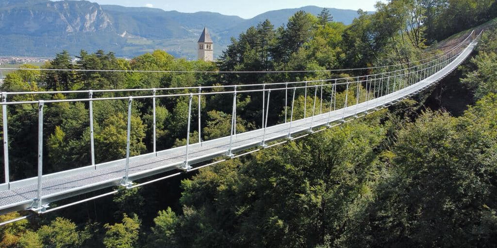 The Mezzolombardo suspension bridge