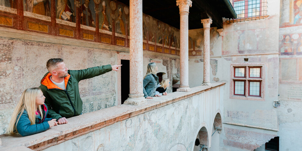 Замок Buonconsiglio в Тренто