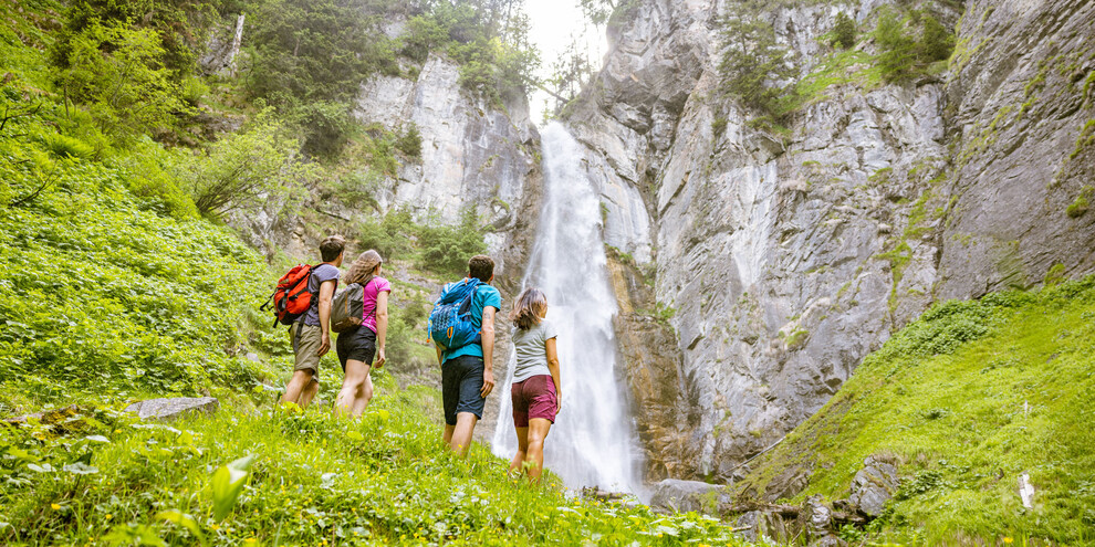 Водопад Краватта, долина Брегуццо