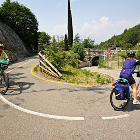 6. From the River Adige to Lake Garda along the cycle path