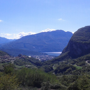7. Eine lange Abfahrt vom Tennosee bis nach Riva del Garda