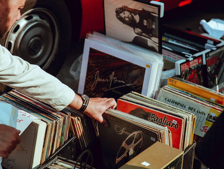 Mercatino delle pulci