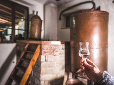 Die Nacht der Destillierkolben