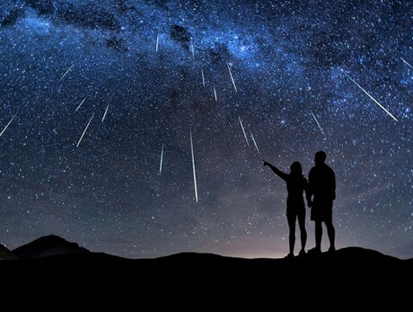 Nacht unten die Sterne