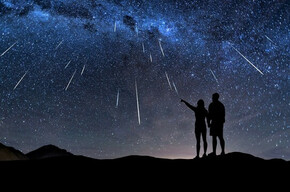 Nacht unten die Sterne