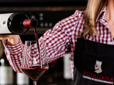 Wine Time: Red, White & Bubbles