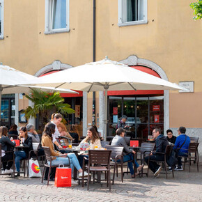 Frühstück im Loacker Café