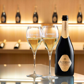Cavit Wine Shop - The elegance of Altemasi in three glasses
