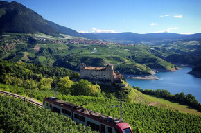 Alle an Bord des... Schlösser Zug