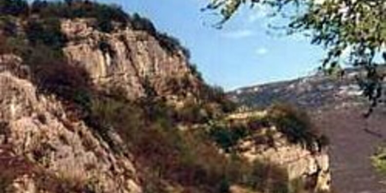 Crosano rock-climbing area       #1