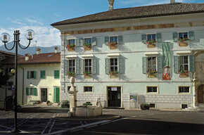 Brentonico, palazzo Eccheli-Baisi

