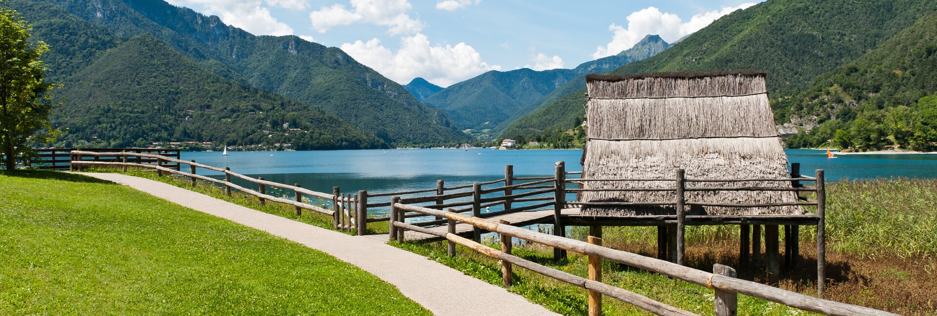 Valle di Ledro - Lago di Ledro e palafitta
