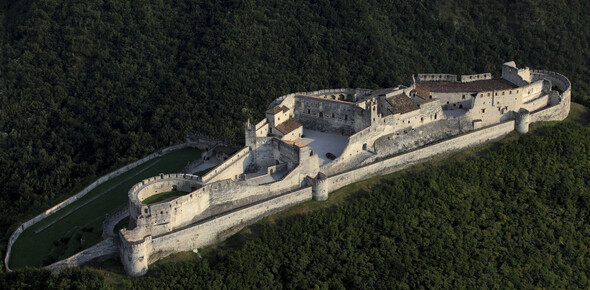 Beseno Castle
