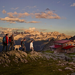 Madonna di Campiglio - Val Rendena - Trekking nei pressi del Rifugio Segantini 
