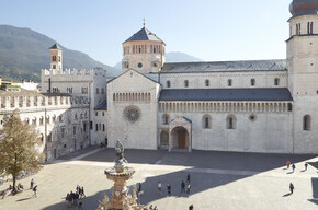 Valle dell'Adige - Trento - Piazza Duomo