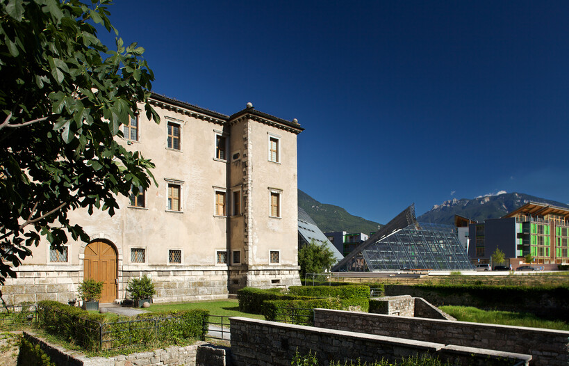 Valle dell'Adige - Trento - Palazzo Albere in primo piano e il Muse
