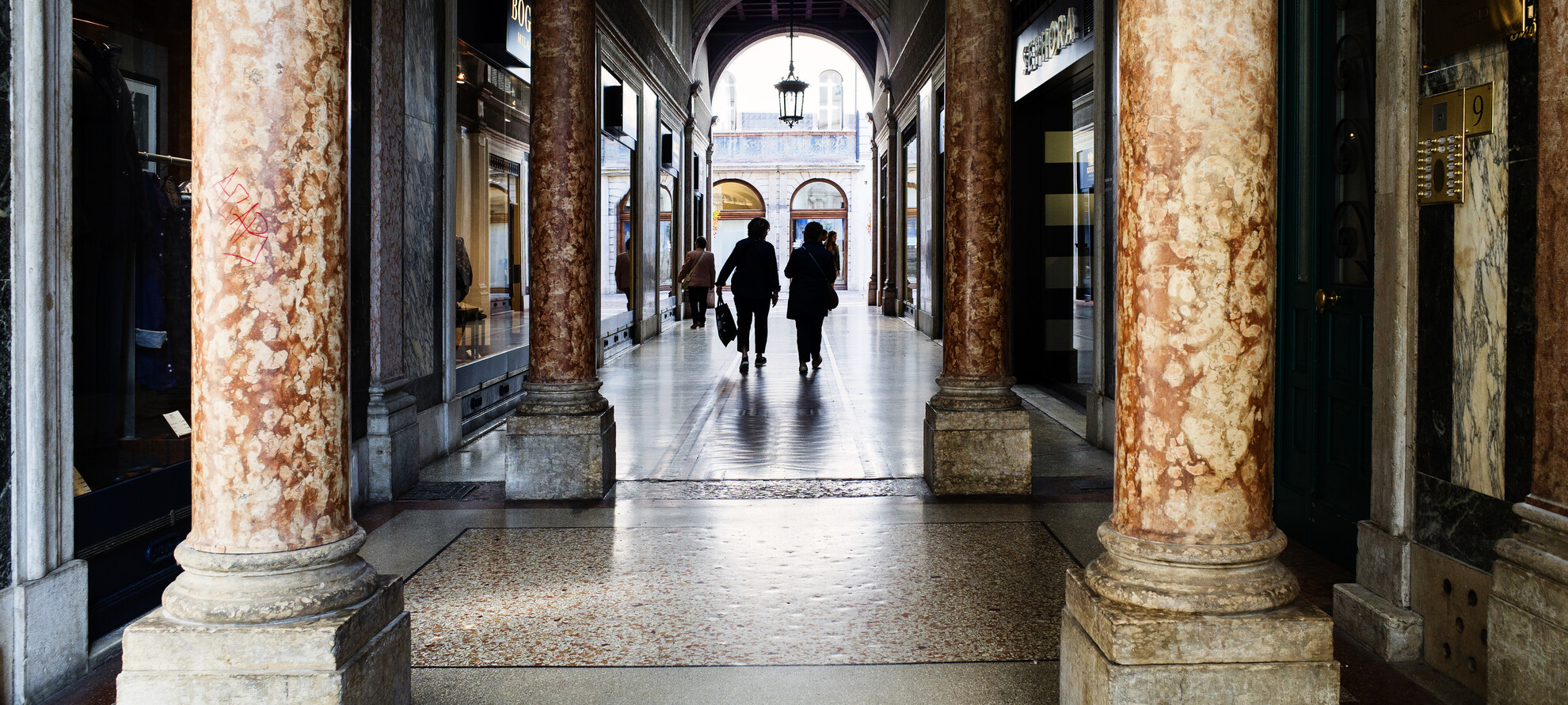 Valle dell'Adige - Trento - Portico in Via Manci