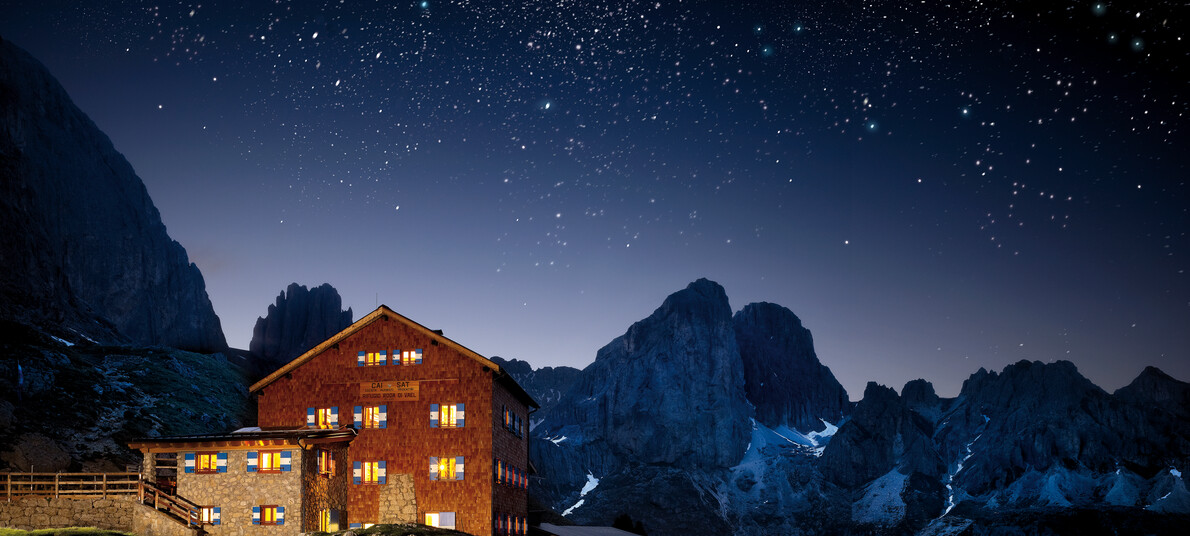 Mountain huts in Trentino: try a true mountain experience