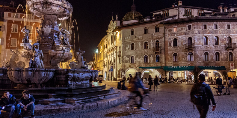 Valle dell'Adige - Trento - Piazza Duomo
