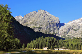 Val Genova, Strembo, Dolomiti di Brenta, rifugio Bedole