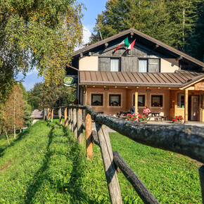 Valle del Chiese -  Prezzo - Rifugio Brigata Lupi di Toscana
